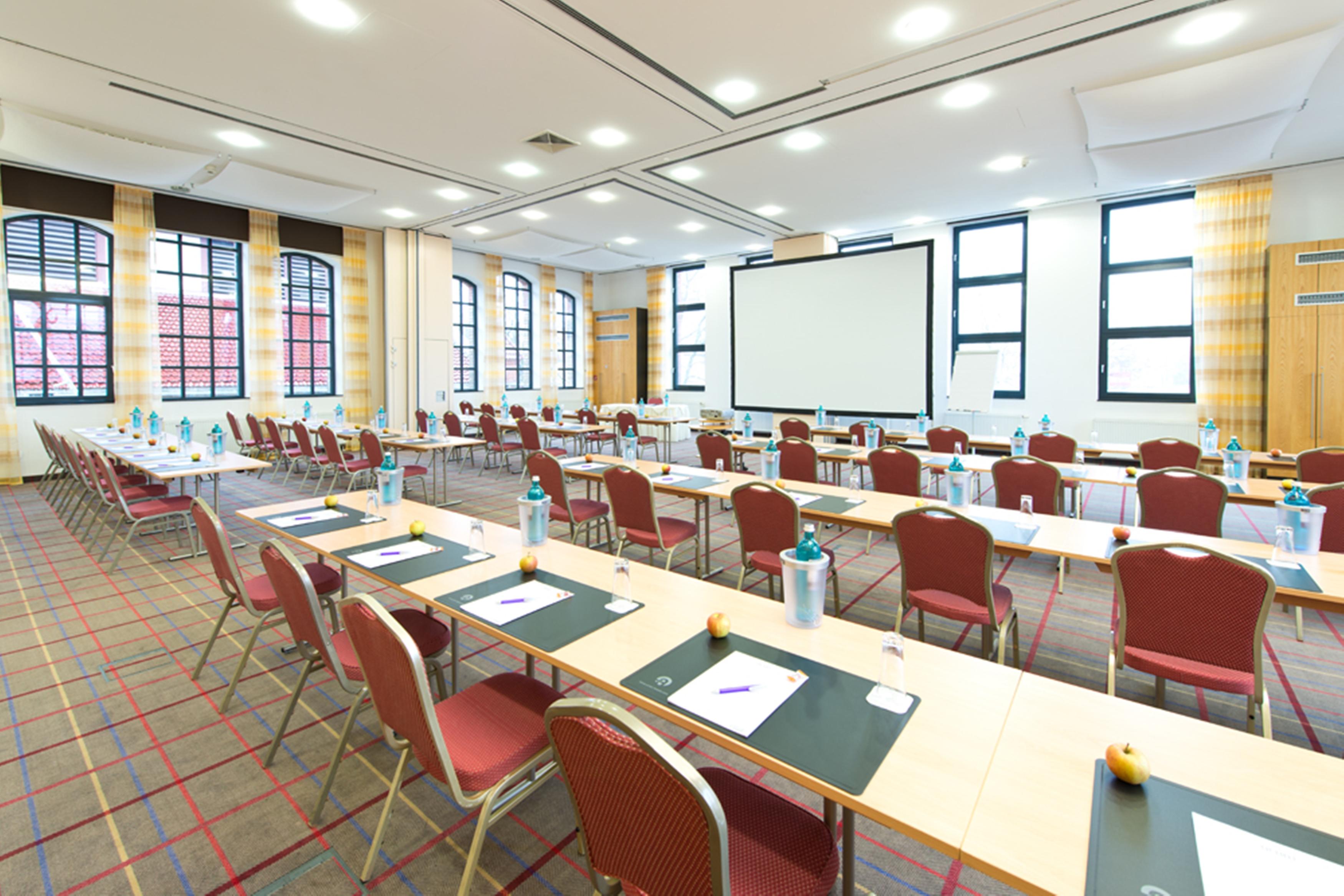 Achat Hotel Offenbach Plaza Экстерьер фото