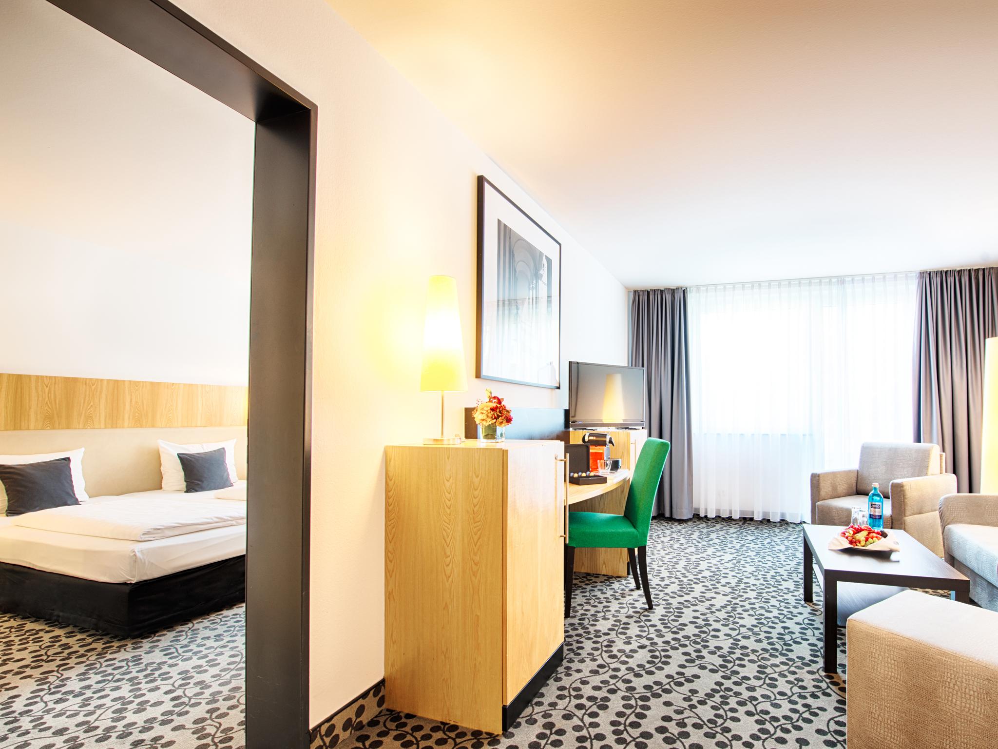 Achat Hotel Offenbach Plaza Экстерьер фото