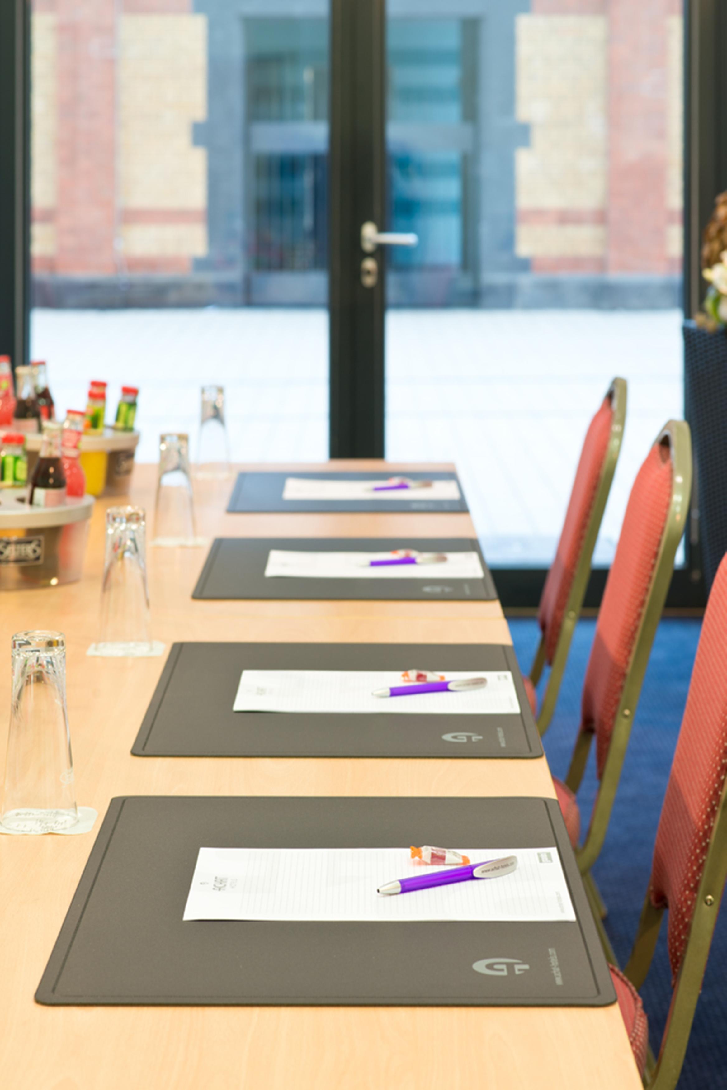 Achat Hotel Offenbach Plaza Экстерьер фото