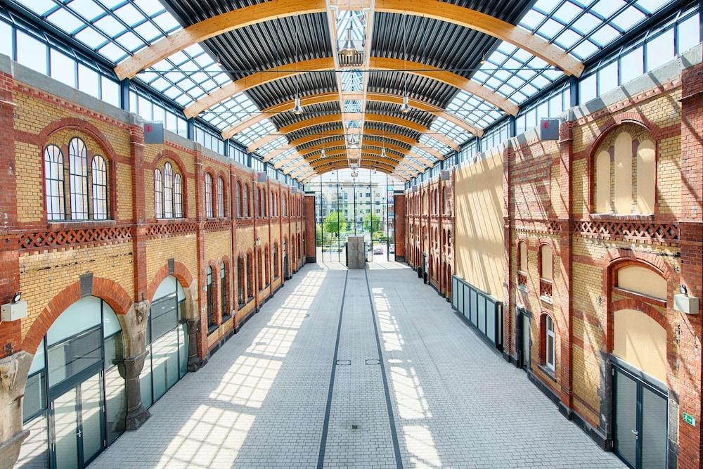 Achat Hotel Offenbach Plaza Экстерьер фото