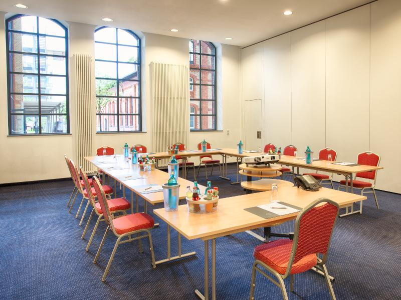 Achat Hotel Offenbach Plaza Экстерьер фото